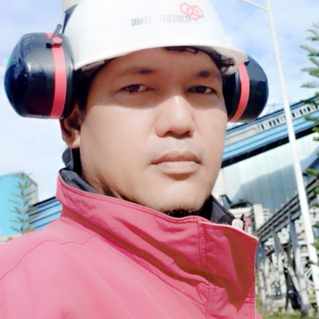 Foto Direktur Hengki Citra Tehnik